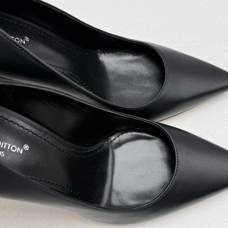 99.9新 未使用過 LV/路易威登 奢華精美 柔軟小羊皮 尖頭高跟鞋36碼-6