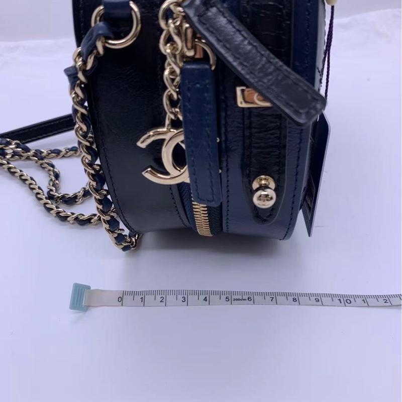 二手香奈兒相機包藍色拼黑色鏈條包膠囊包，鐳射27開-11
