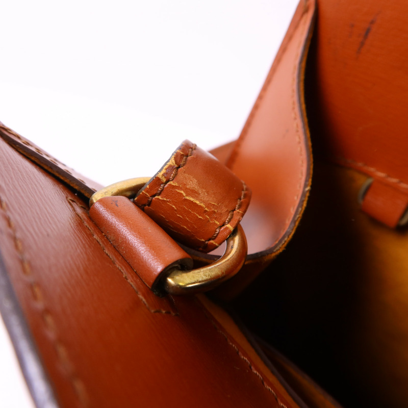 LOUIS VUITTON Epi Cluny金扣肩背袋-22