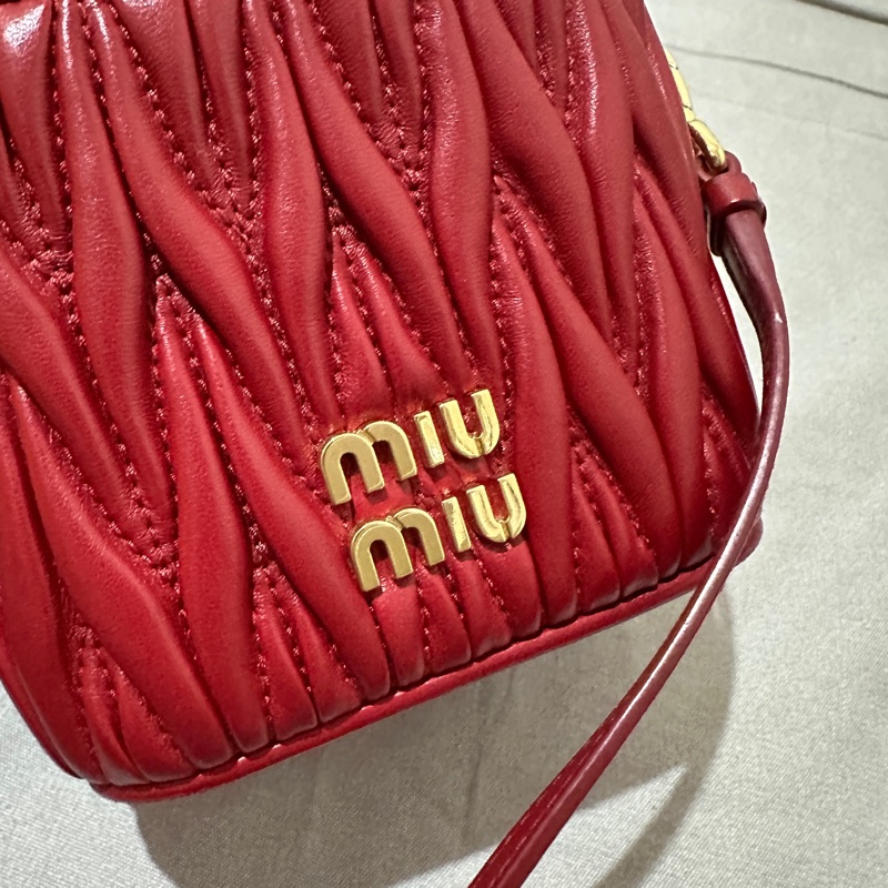 Miu Miu Matelasse 納帕軟皮迷你箱包-10
