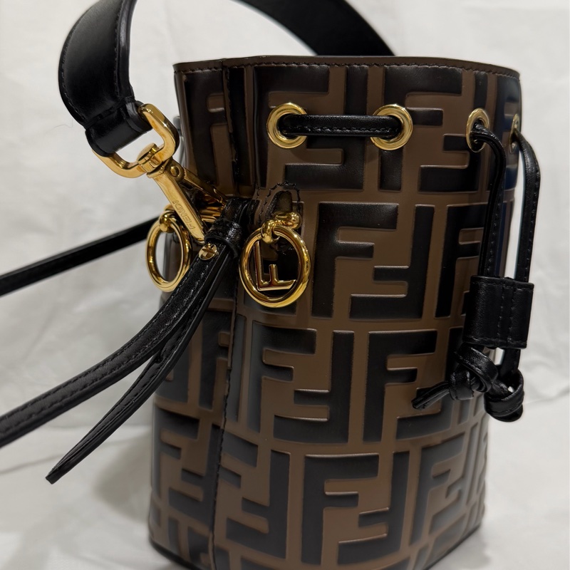 Fendi 水桶包Mon Tresor-1