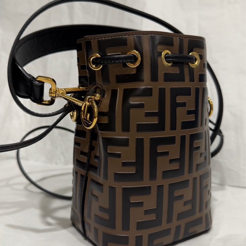 Fendi 水桶包Mon Tresor-3