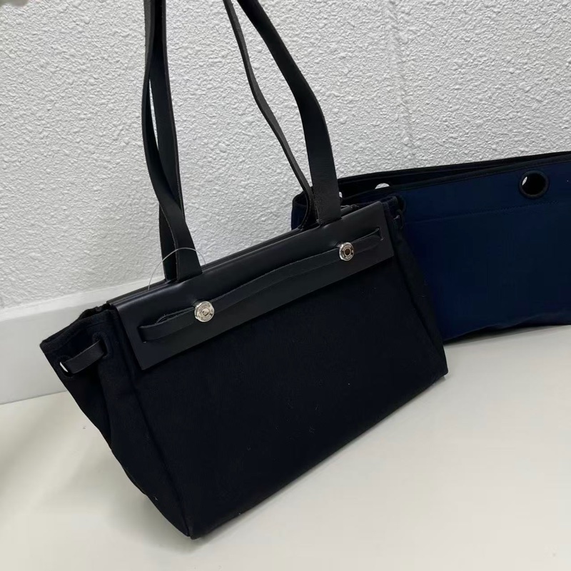 「JL精品代購」愛馬仕黑色橫版herbag 深藍色替換袋-0