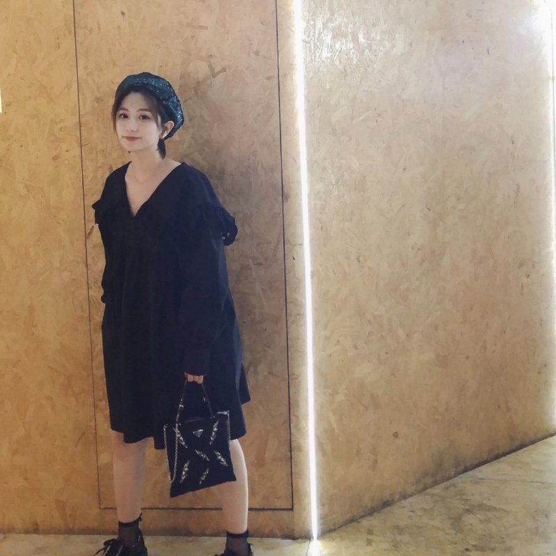 PRADA 黑色尼龍閃電鑽飾mini手提托特包 21*223 全新閒置配件塵袋保卡-0