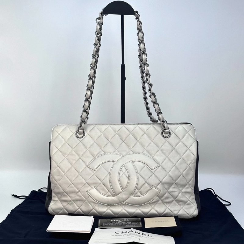 CHANEL 黑白拼色托特肩背包 31*20*11 98新配件塵袋購證-1