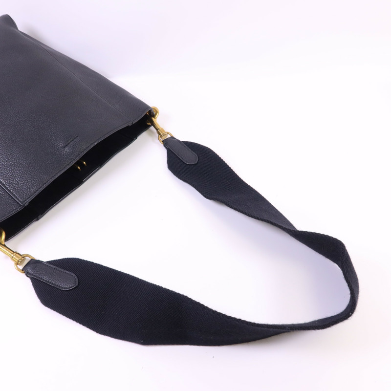 CELINE 牛皮皮革Sangle Bucket Small金扣肩背袋-4