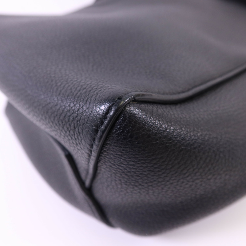 CELINE 牛皮皮革Sangle Bucket Small金扣肩背袋-12