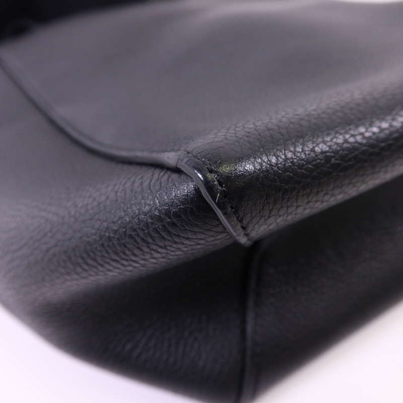 CELINE 牛皮皮革Sangle Bucket Small金扣肩背袋-13