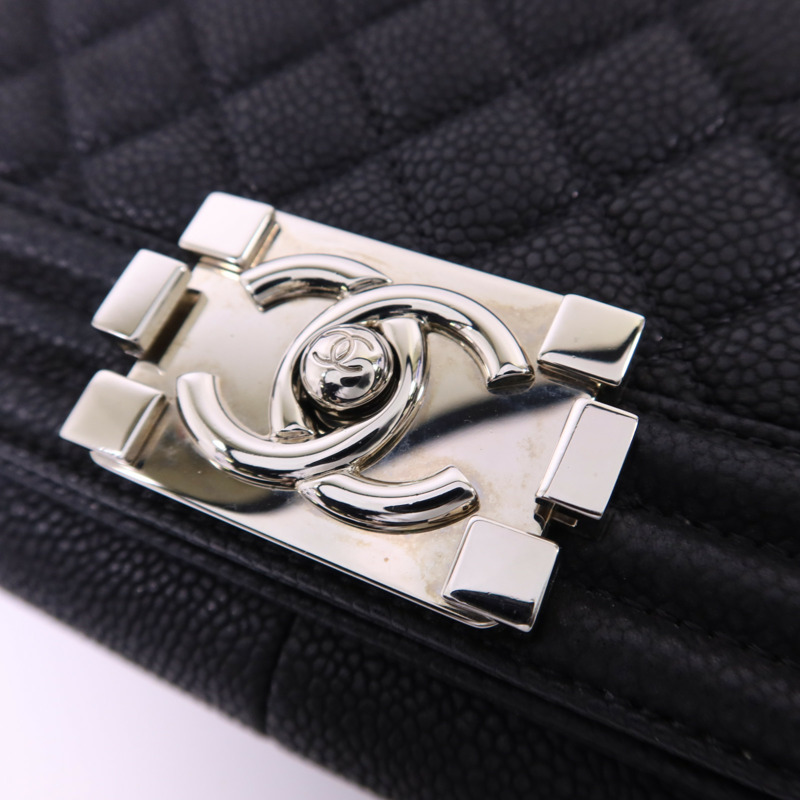 CHANEL 牛皮皮革Boy 30銀扣鏈帶肩背袋-10