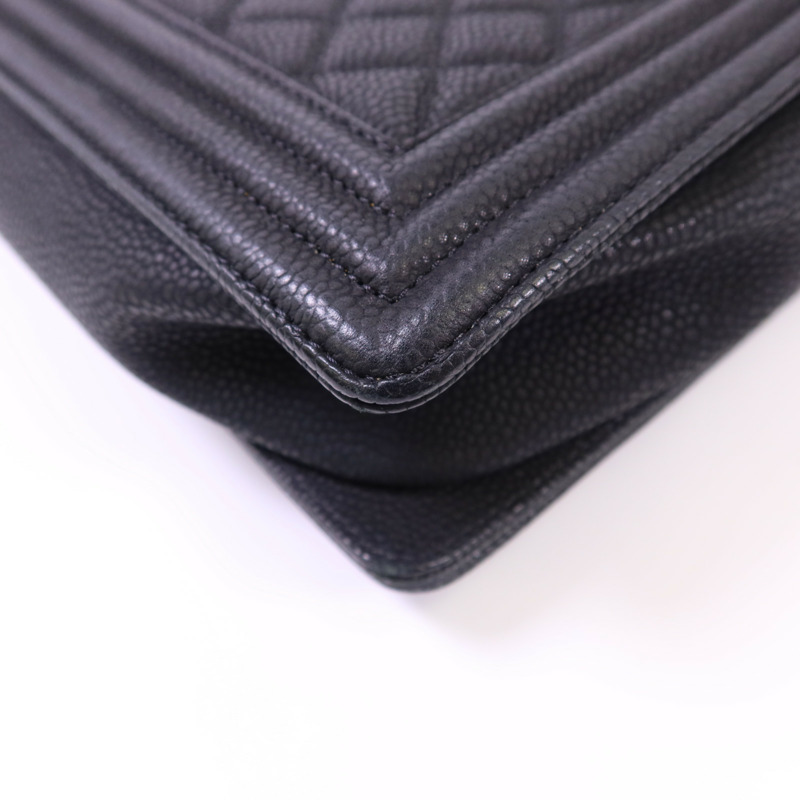 CHANEL 牛皮皮革Boy 30銀扣鏈帶肩背袋-15