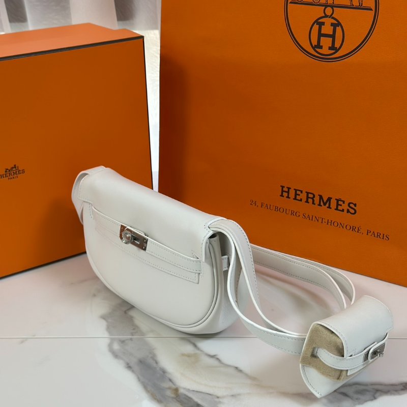 HERMES Kelly moove - 新白銀 W-3