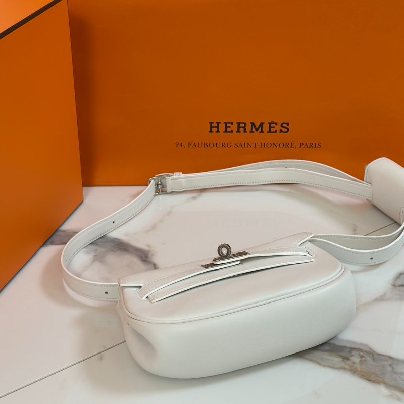 HERMES Kelly moove - 新白銀 W-4