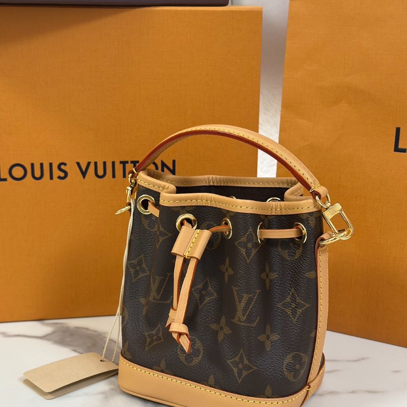 LOUIS VUITTON Nano noe水桶包-3