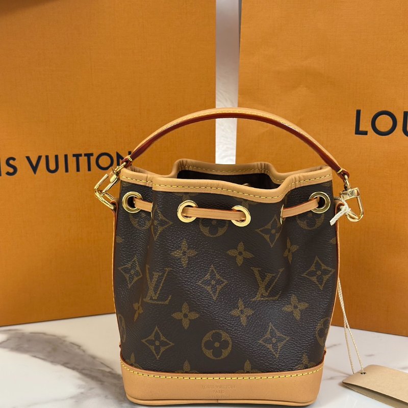 LOUIS VUITTON Nano noe水桶包-4