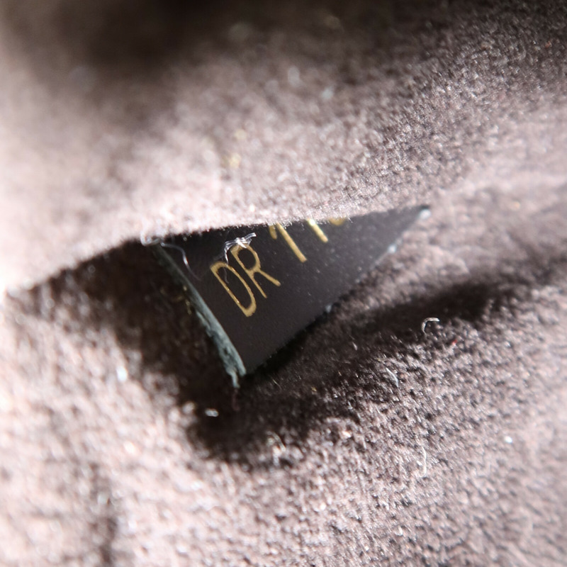 LOUIS VUITTON Monogram Neo Noe MM金扣肩背袋-12