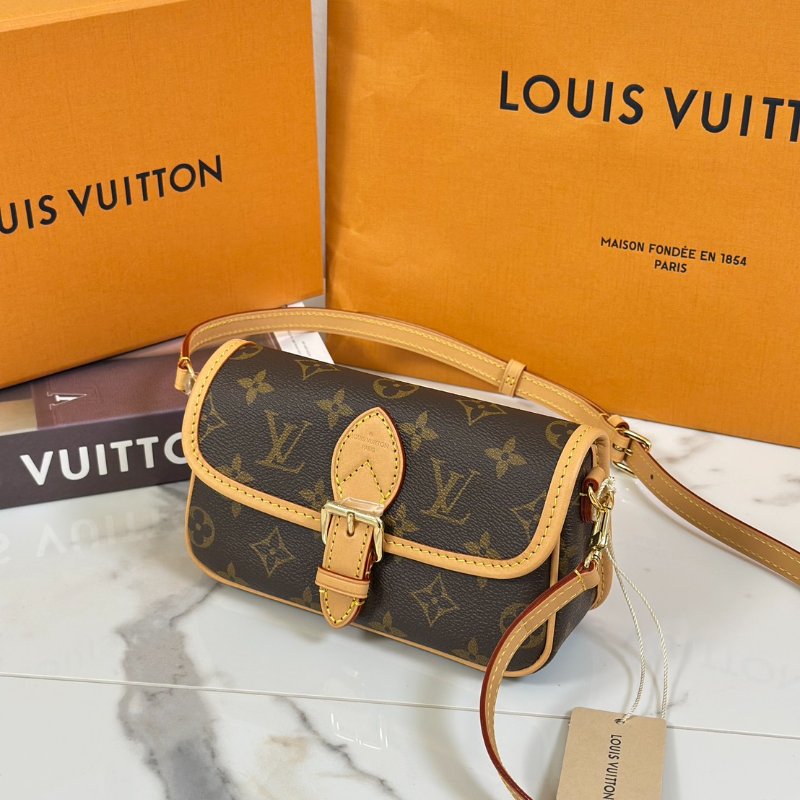 LOUIS VVUITTON Nano Diane法棍包-3