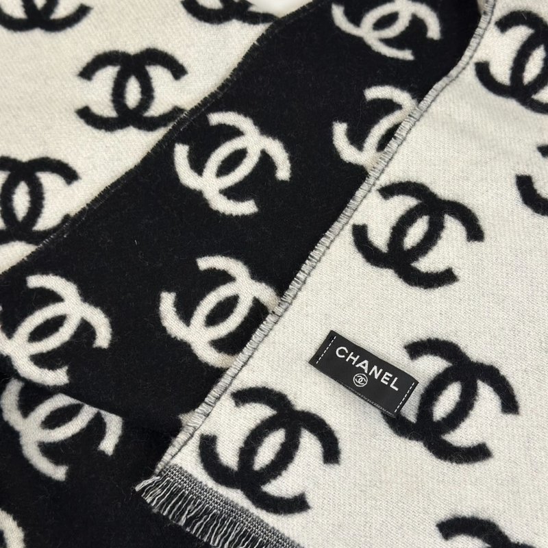 CHANEL 經典雙C雙面羊絨圍巾-4