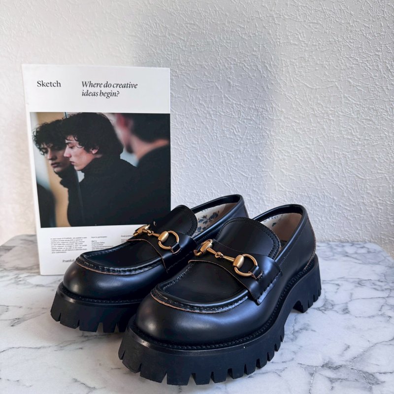 Gucci 經典黑色蜜蜂金馬銜扣樂福鞋-0