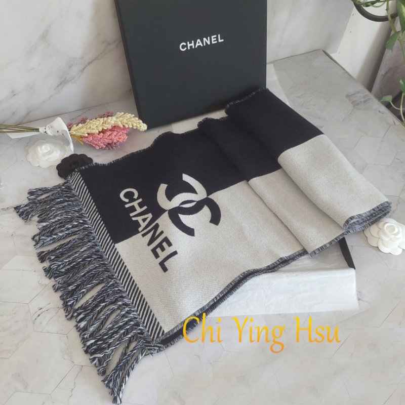 CHANEL香奈兒 🎀現貨 🎀 24K雙色撞色/拼色圍巾~(近新品)-15