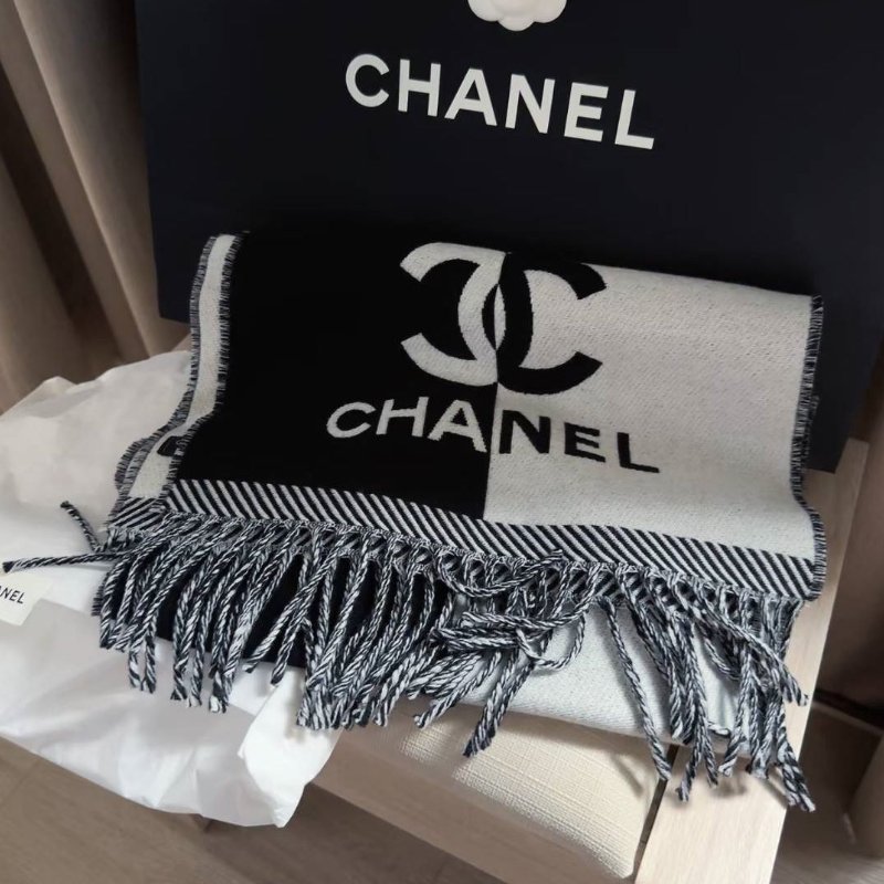 CHANEL香奈兒 🎀現貨 🎀 24K雙色撞色/拼色圍巾~(近新品)-30