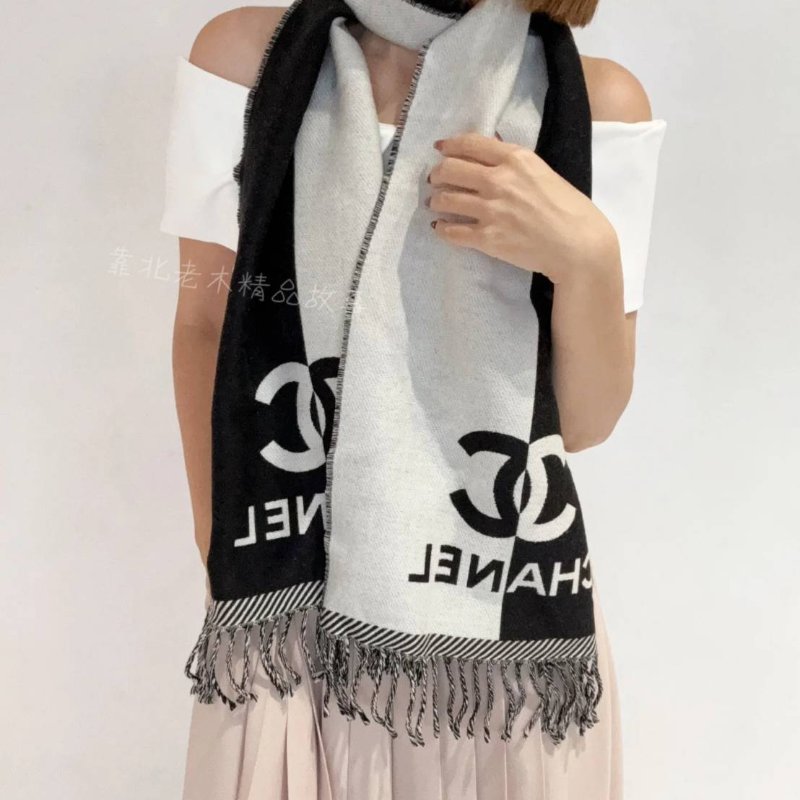 CHANEL香奈兒 🎀現貨 🎀 24K雙色撞色/拼色圍巾~(近新品)-32