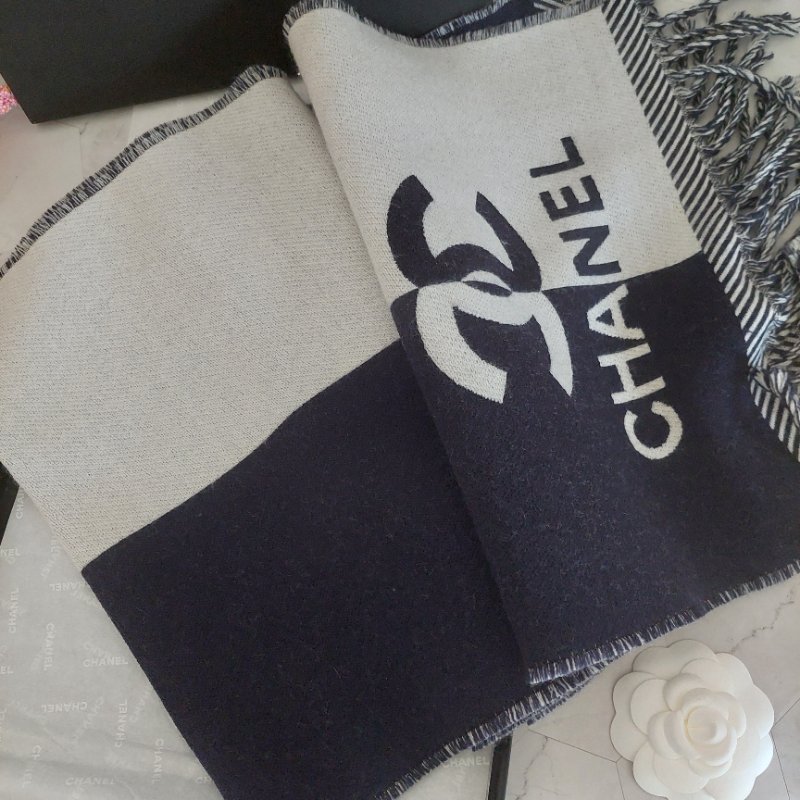 CHANEL香奈兒 🎀現貨 🎀 24K雙色撞色/拼色圍巾~(近新品)-43