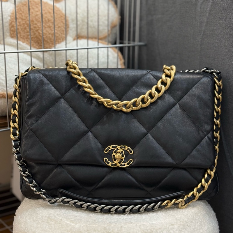 (全新閒置品)Chanel 19bag maxi 黑金 機場包 ✨最新晶片款 ‼櫃上約30萬-0