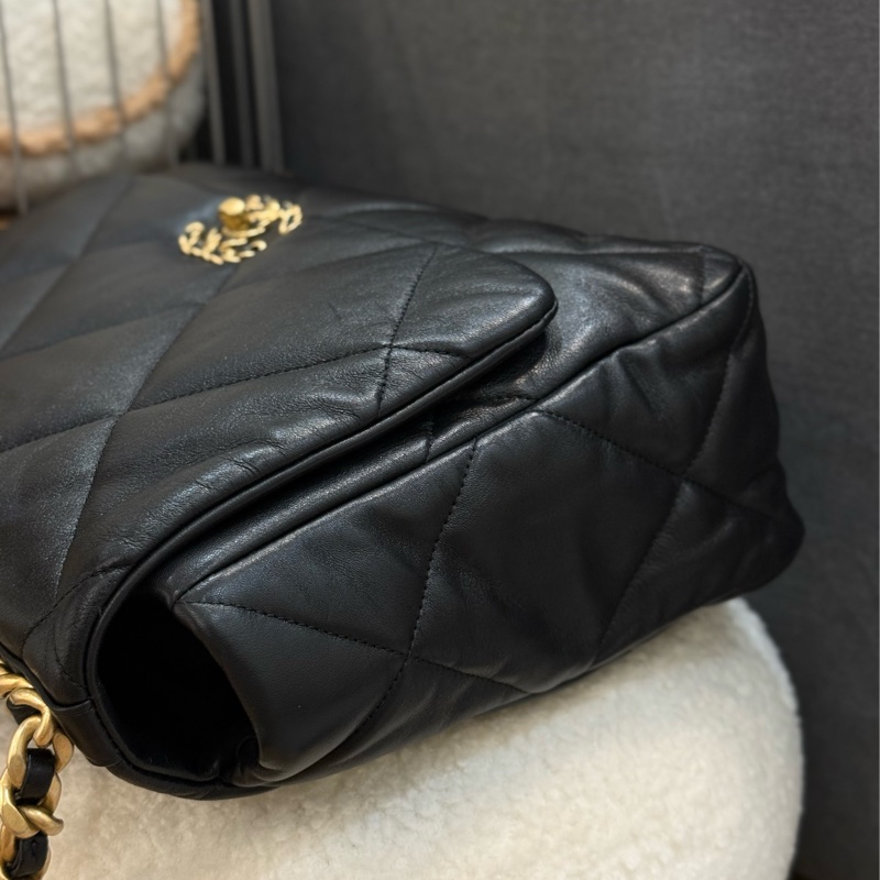 (全新閒置品)Chanel 19bag maxi 黑金 機場包 ✨最新晶片款 ‼櫃上約30萬-3