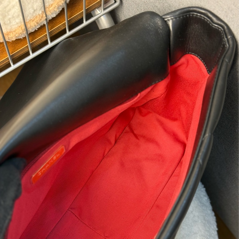 (全新閒置品)Chanel 19bag maxi 黑金 機場包 ✨最新晶片款 ‼櫃上約30萬-12