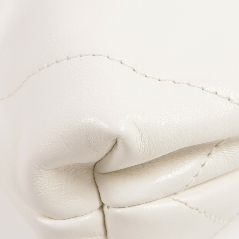 CHANEL 牛皮皮革Mini 22金扣手挽肩背兩用袋-6