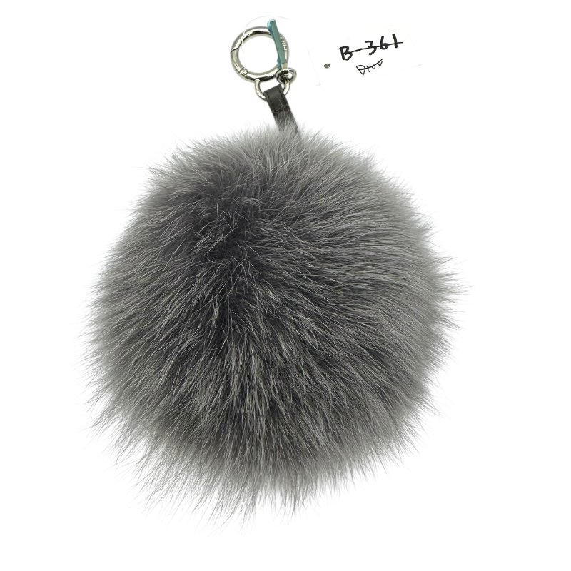 【美收精品】FENDI 灰黃毛球吊飾 C-26【隔月月中將轉賣至日本 上架期限30天】-1