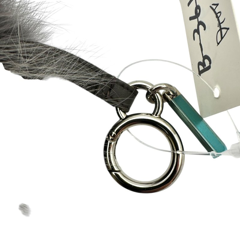 【美收精品】FENDI 灰黃毛球吊飾 C-26【隔月月中將轉賣至日本 上架期限30天】-6