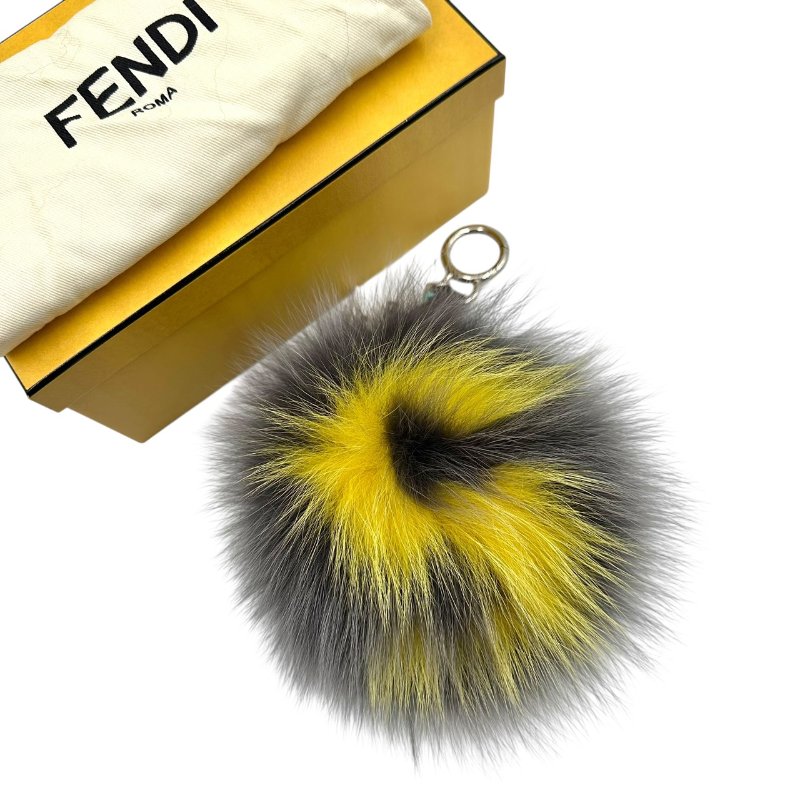 【美收精品】FENDI 灰黃毛球吊飾 C-26【隔月月中將轉賣至日本 上架期限30天】-7