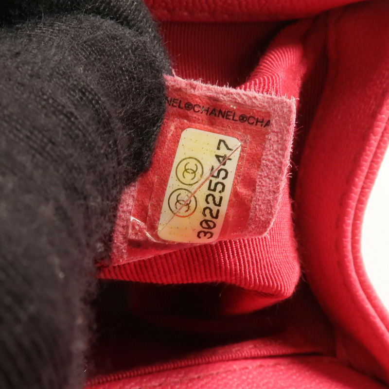 CHANEL 牛皮皮革Boy 25金扣鏈帶肩背袋-17