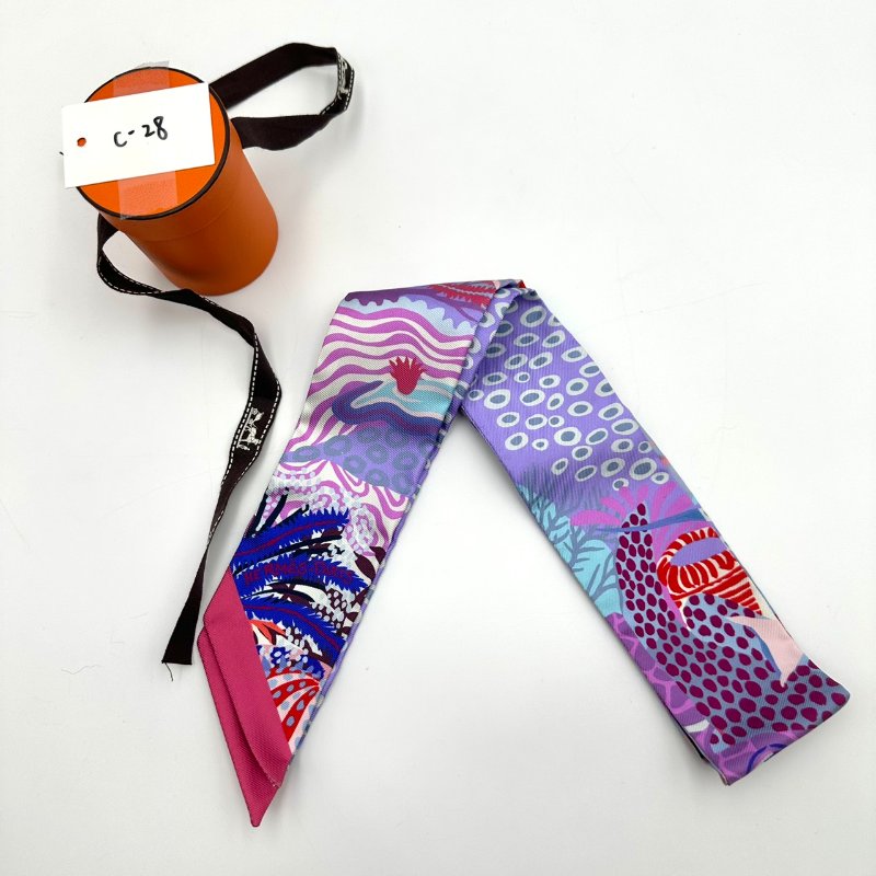 【美收精品】HERMES 紫藍色絲巾C-28【隔月月中將轉賣至日本 上架期限30天】-5