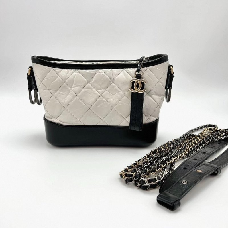 CHANEL 黑白拼色小號流浪包 20*15*8 98新配件塵袋-1