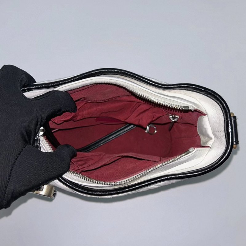 CHANEL 黑白拼色小號流浪包 20*15*8 98新配件塵袋-6