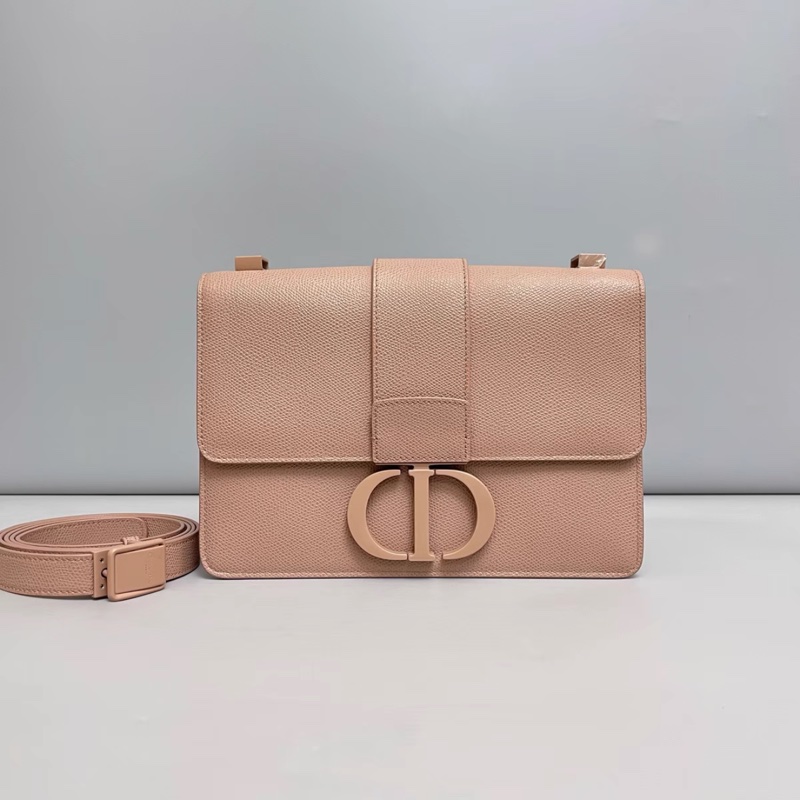 #99🆕閒置 #櫃上12.5萬 #荔枝紋 Dior蒙田30 磨砂藕粉色荔枝紋斜挎包-0