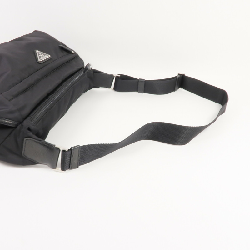 PRADA 尼龍Shoulder Bag銀扣肩背袋-4
