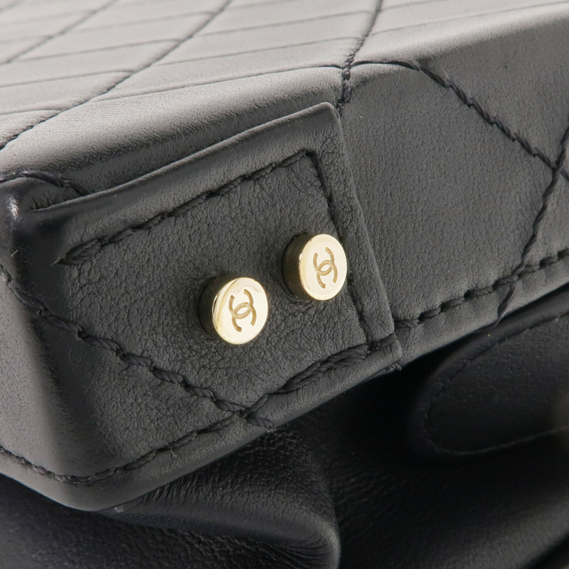 CHANEL 牛皮皮革Vanity Case金扣手挽肩背兩用袋-9