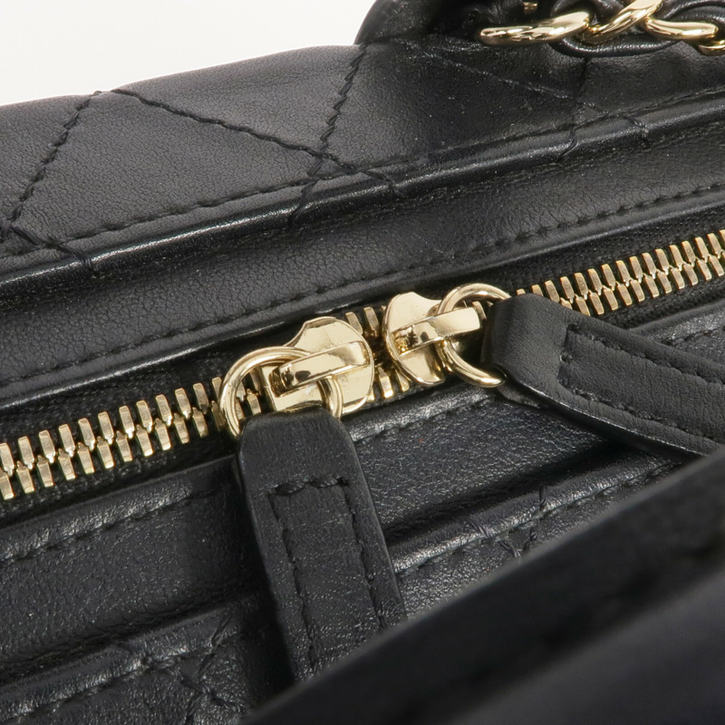 CHANEL 牛皮皮革Vanity Case金扣手挽肩背兩用袋-10