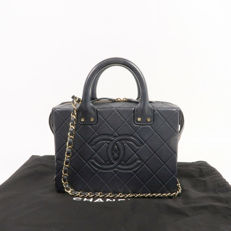CHANEL 牛皮皮革Vanity Case金扣手挽肩背兩用袋-14