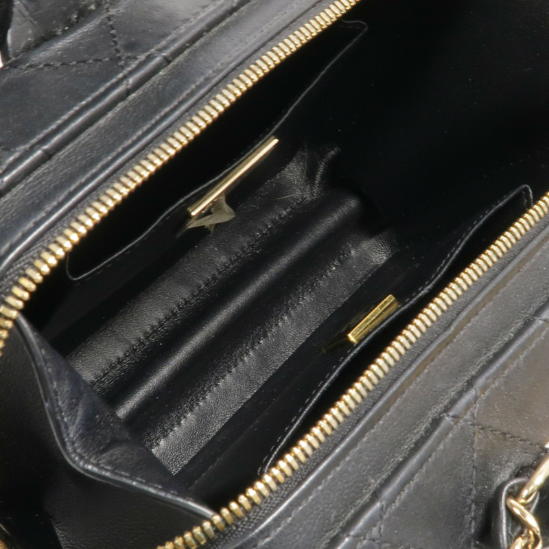 CHANEL 牛皮皮革Vanity Case金扣手挽肩背兩用袋-11