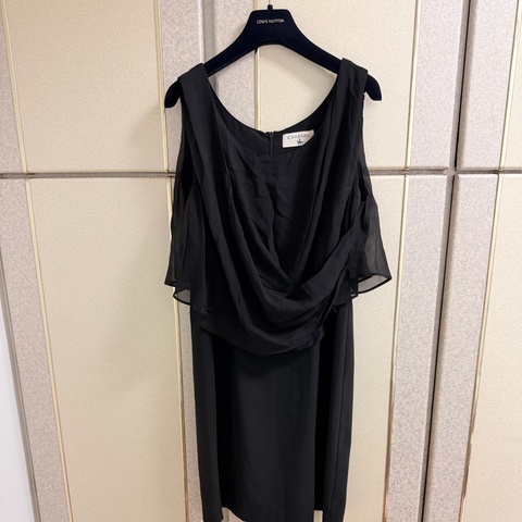 63）萬元精品Cotelac黑色雙材質拼接設計感洋裝 M-L可穿 原價12980