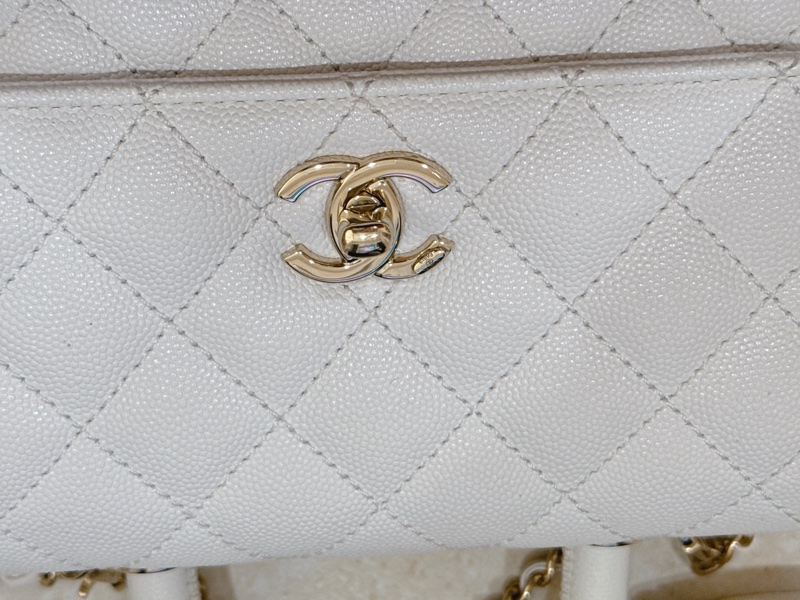 香奈兒Chanel Coco handle Mini 白色荔枝皮-4