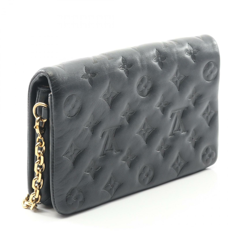 路易威登 Pochette Coussin Monogram 壓花黑色單肩背包 M82116 羊皮（綿羊皮）黑色二手-1