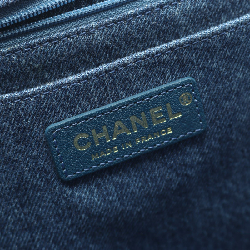 香奈兒埃及系列單背包 WS9714 牛仔布配色，藍白相間，二手，金色五金-3
