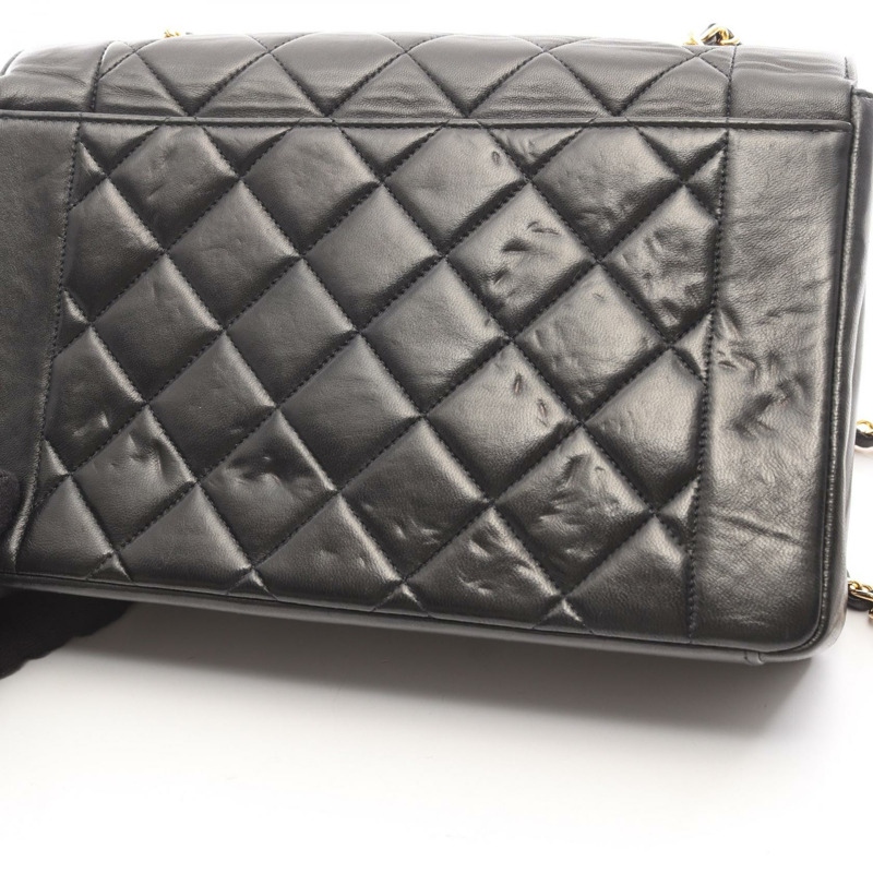 香奈兒 (CHANEL) 絎縫 Diana 翻蓋鏈肩挎包，羊皮，金色五金，黑色，二手 CC-9