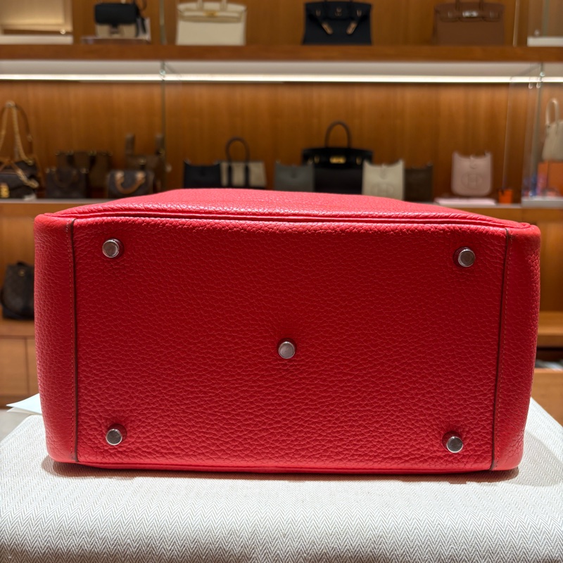 【低調奢華＋珊瑚紅】Hermès Lindy 30 珊瑚紅｜Togo皮革 × 銀扣｜框R 2014年 優雅珍藏-4