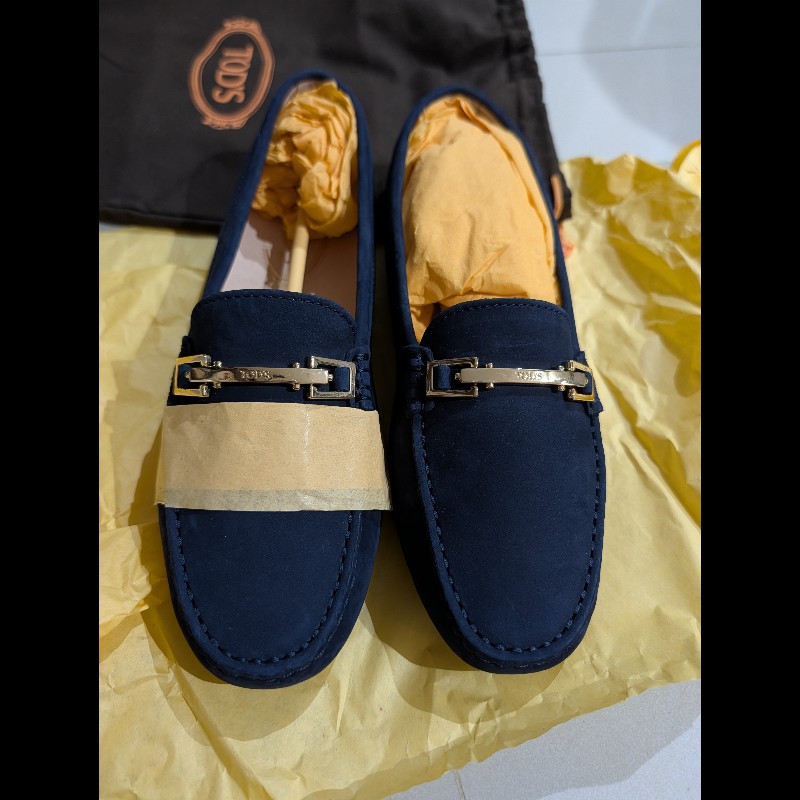 全新 Tod's 深藍色麂皮 銀扣 豆豆鞋 女生37號-0